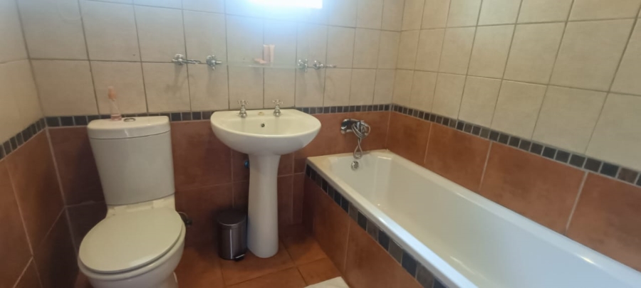8 Bedroom Property for Sale in Sasolburg Ext 15 Free State